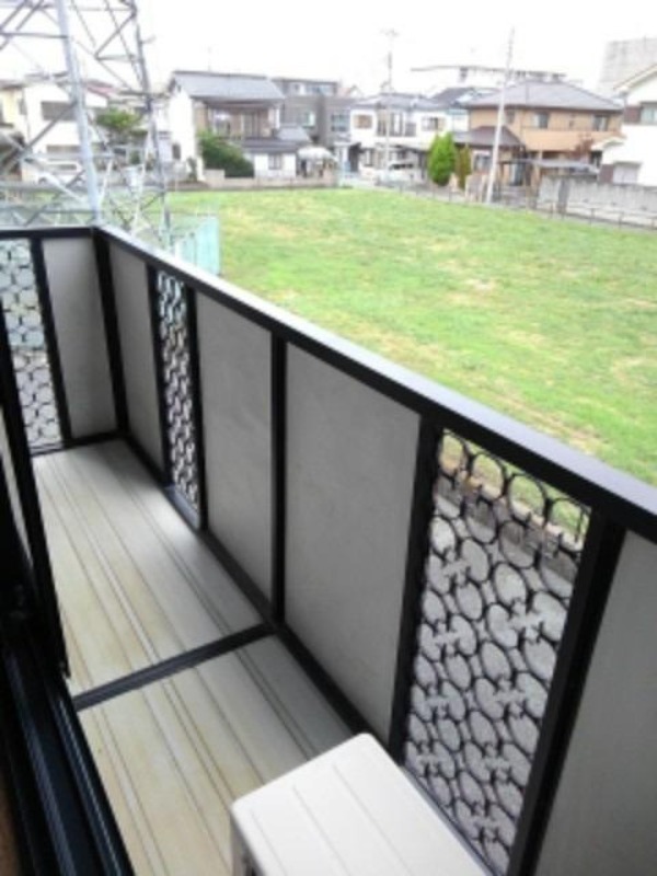 バルコニー　図面と現状に相違がある場合には現状を優先