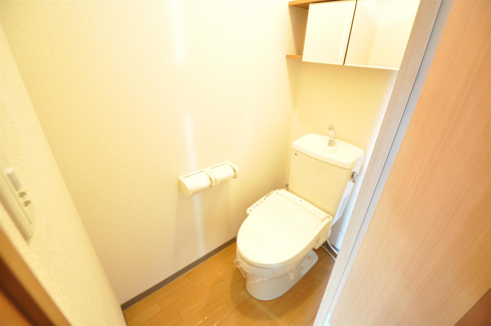 トイレ　トイレ　※207号室参照。