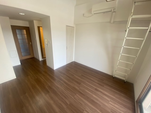 居室・リビング　ロフトなし