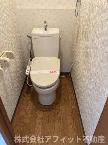 トイレ　温水洗浄暖房便座
