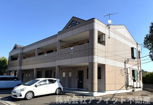 建物外観　ミレニアム・ハイム1号館・重量鉄骨造