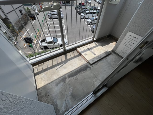 バルコニー　東和マンション広小路