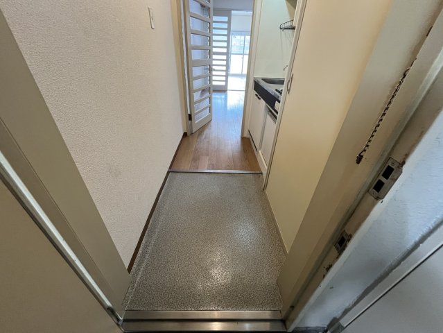 玄関　東和マンション広小路