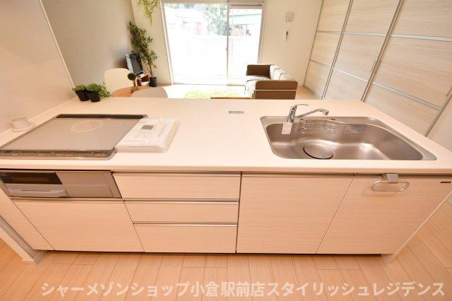 キッチン　現況と異なる場合は現況を優先します