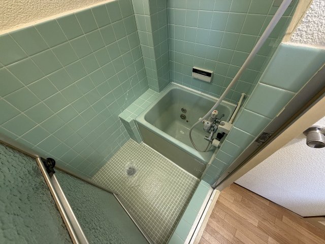 バス・シャワールーム　日々の疲れを癒すお風呂付です