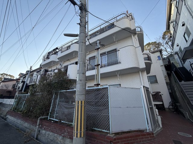 建物外観　落ち着いた雰囲気の外観です