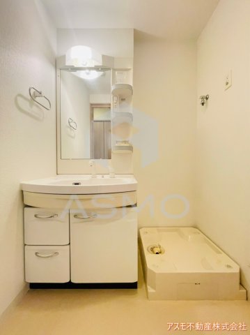 洗面設備　同マンション別部屋　参考写真