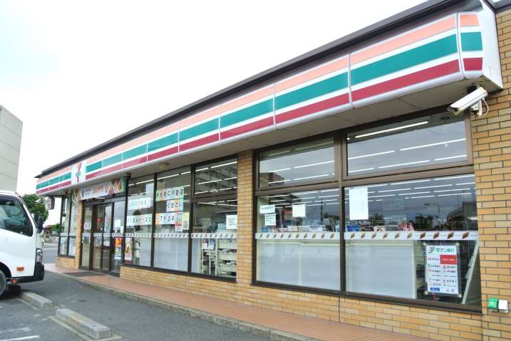 コンビニ　セブン－イレブン常滑多屋店（コンビニ）まで155m