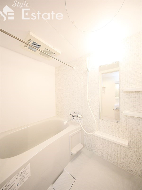 バス・シャワールーム　浴室乾燥機