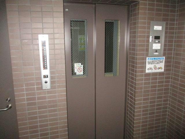 エントランス　エントランス部分