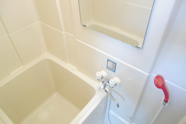 バス・シャワールーム　室内写真別部屋。現状優先。