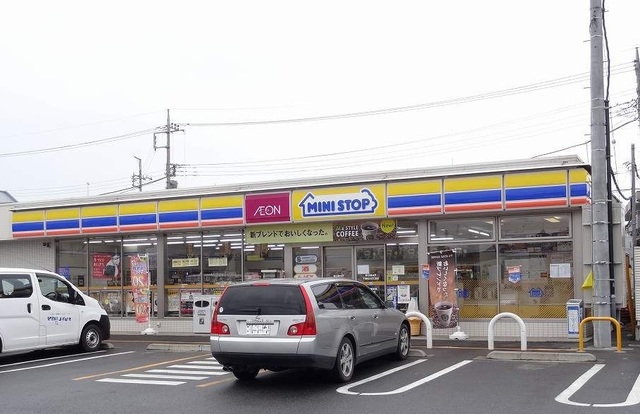 コンビニ　ミニストップ（コンビニ）まで600m