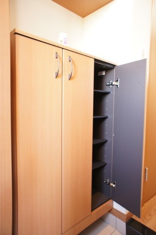 玄関　図面と現状に相違がある場合には現状を優先