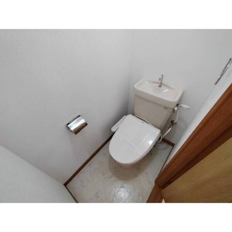 トイレ　図面と現状に相違がある場合には現状を優先