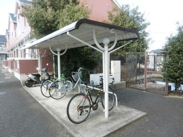 その他　便利な駐輪場です。