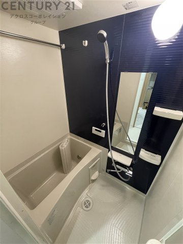 バス・シャワールーム　追い炊き機能、浴室乾燥機付きで便利です！