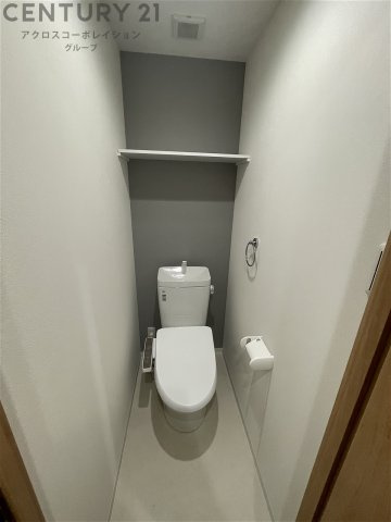 トイレ　温水洗浄便座機能付きのトイレです♪