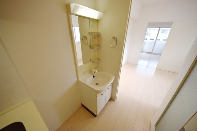 洗面設備　独立洗面台