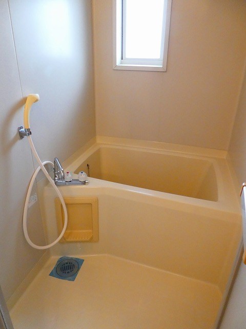 バス・シャワールーム　写真は203号室です（参考）