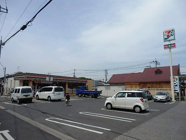 コンビニ　セブンイレブン（コンビニ）まで450m