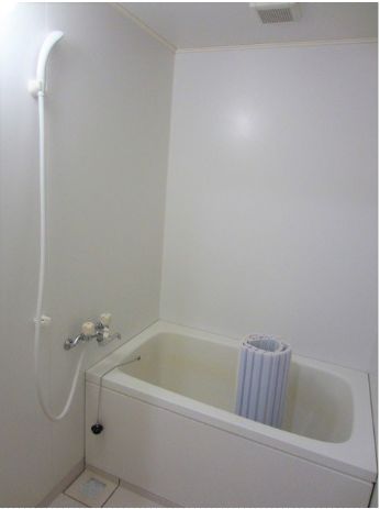 バス・シャワールーム　白山坂ハウスの風呂