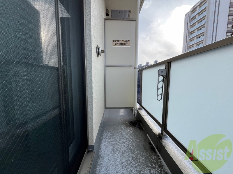 バルコニー　バルコニーです。洗濯物を干したり一息ついたりできますね！