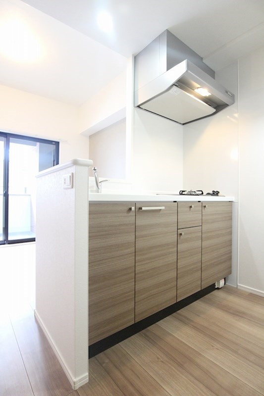 キッチン　※別号室の参考写真になります。