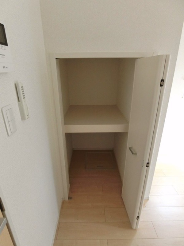 収納　図面と現状に相違がある場合には現状を優先