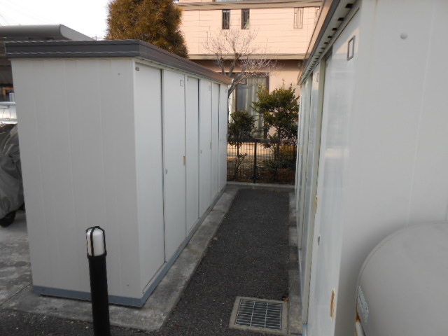 その他設備　各戸個別の屋外物置完備（冬用タイヤ等収納可能）