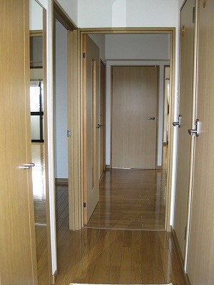 その他　玄関廊下
