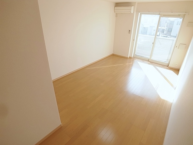 その他部屋・スペース　開放感のあるお部屋です