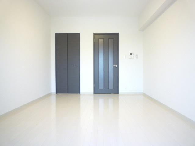 居室・リビング　※別号室の参考写真です。