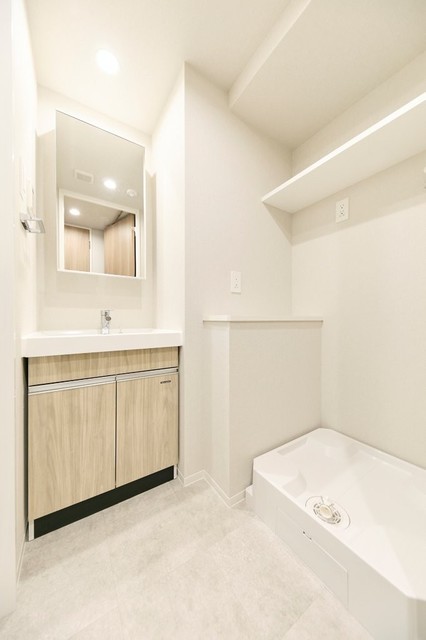洗面設備　※写真は同タイプ住戸です。