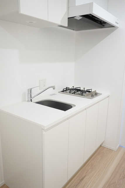 キッチン　システムキッチンは調理スペースも広くストレスなくお料理可能♪