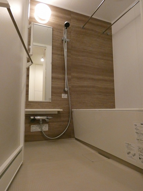 バス・シャワールーム　バス