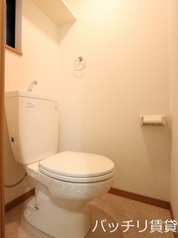 トイレ　同型タイプの為、現状を優先致します。