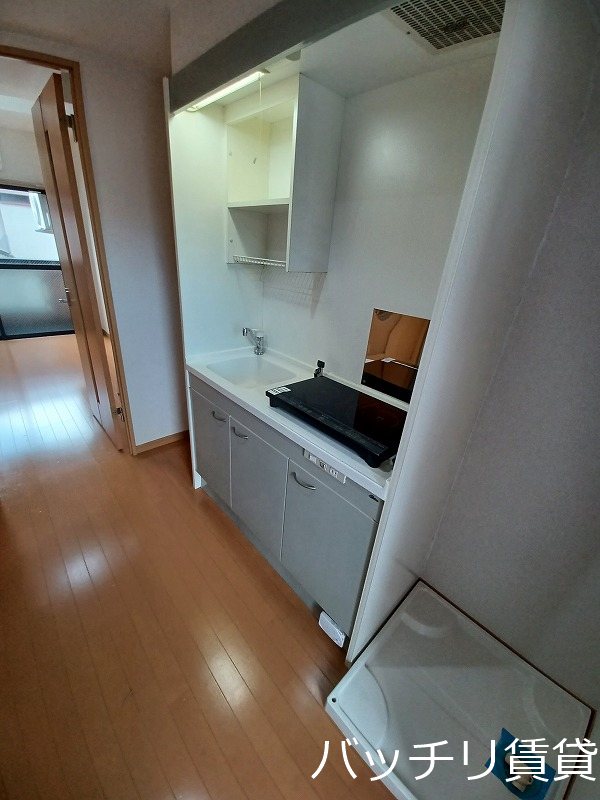 キッチン　同型タイプの為、現状を優先致します。