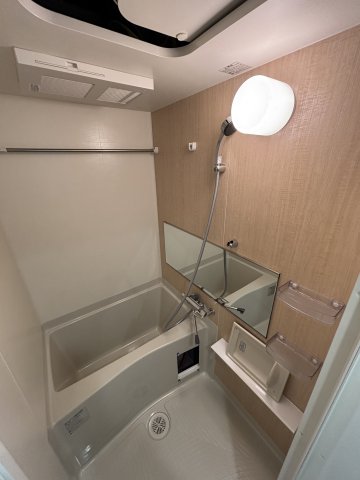 バス・シャワールーム　お風呂です