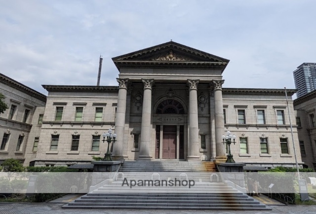 図書館　大阪府立中之島図書館（図書館）まで677m