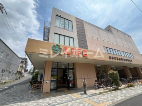 スーパー　ライフ 東馬込店（スーパー）まで303m