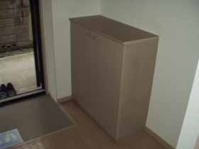 玄関　下足箱