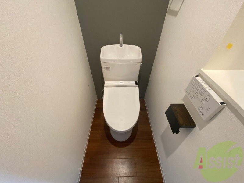 トイレ　トイレです。ウォシュレット付を探している方、おすすめです。