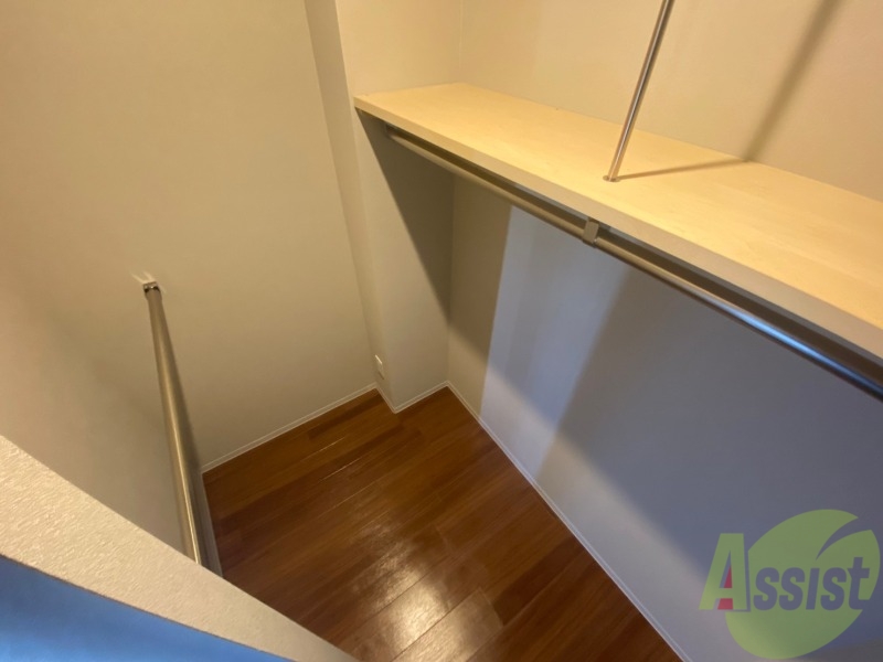 収納　寝室の収納です。部屋がすっきり片付きます。