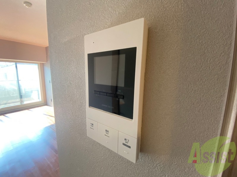 セキュリティ　ＴＶモニター付インターホンです。来客者の顔が見えるので安心！