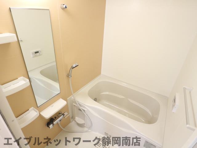 バス・シャワールーム　日々の暮らしに欠かせないお風呂です