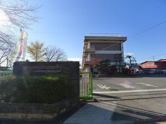 小学校　大間々南小学校（小学校）まで800m