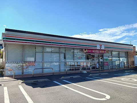 コンビニ　セブンイレブン（コンビニ）まで350m