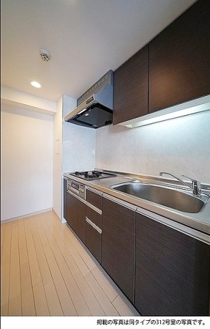キッチン　※別部屋参考写真