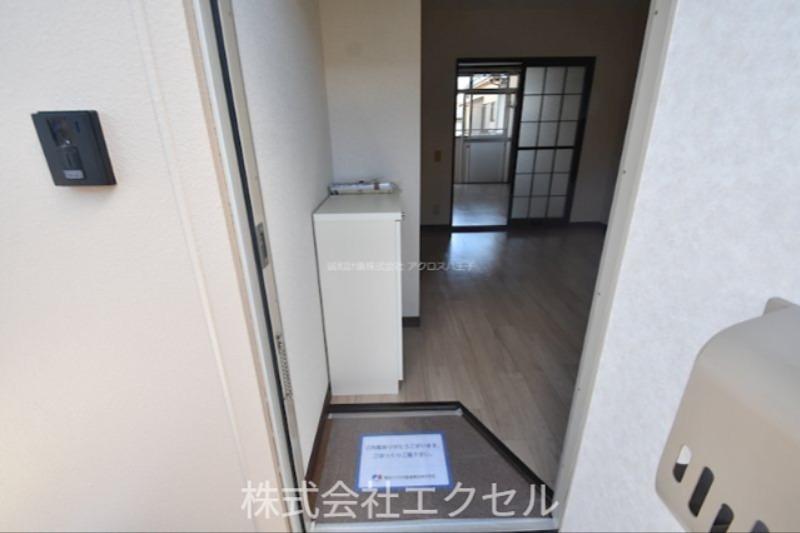 玄関　シューズボックス完備。