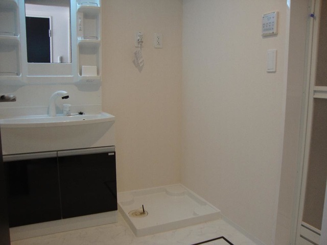 洗面設備　カーサKII　お問合せはなご家おもてなし不動産へ。